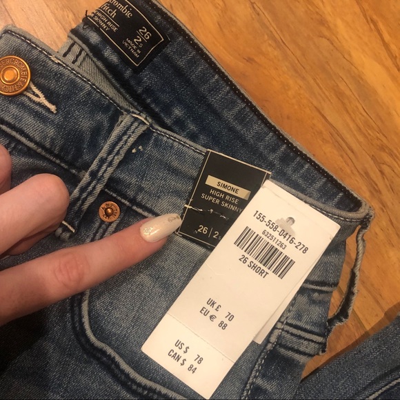 Brand New Abercrombie & Fitch Jeans - Picture 4 of 4